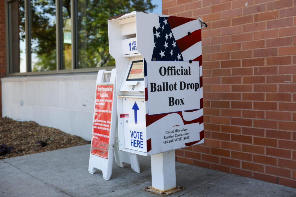Can Wisconsin voters void a returned absentee ballot?