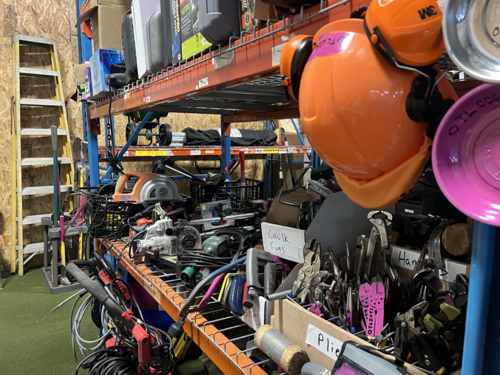 Oshkosh Tool Library helps neighbors build together