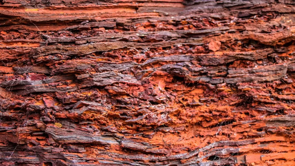 Australia’s red soil may be hiding a massive clean energy source