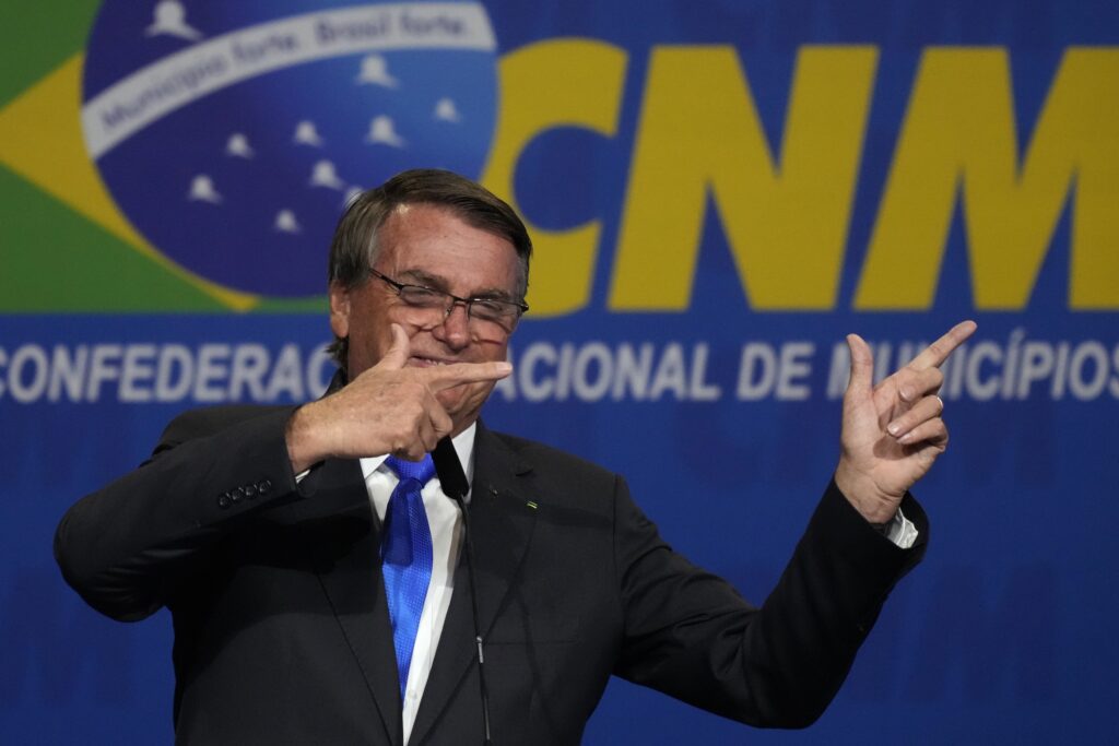 Bolsonaro’s easing of gun control fueled illegal hunting, study indicates