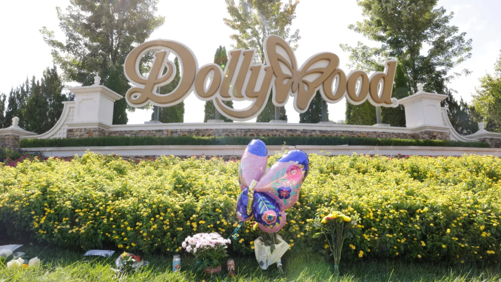 Did Disney buy Dollywood? Claim is pure fantasy