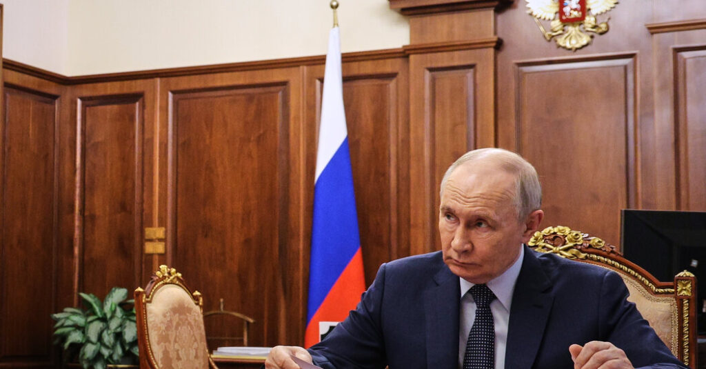 For Trump, Secret Flight Was a Stunning Ruse. For Putin, ‘a Regular Tuesday.’