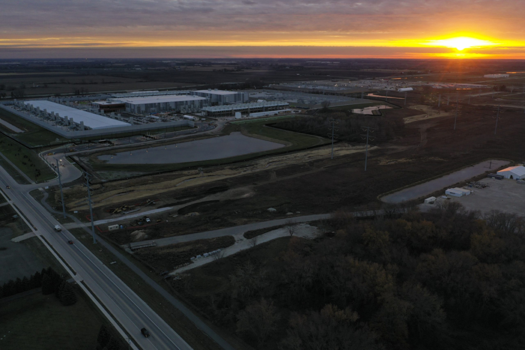 Microsoft-We Energies contract retains provision PSC struck down