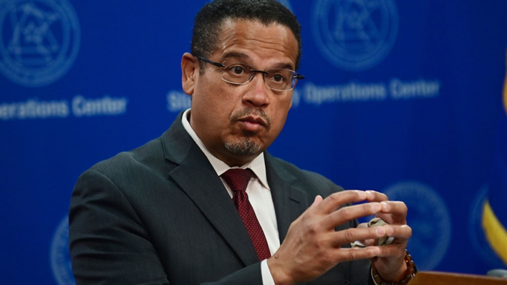 Minnesota official sues Texas governor to force ICE agent’s extradition | Migration News