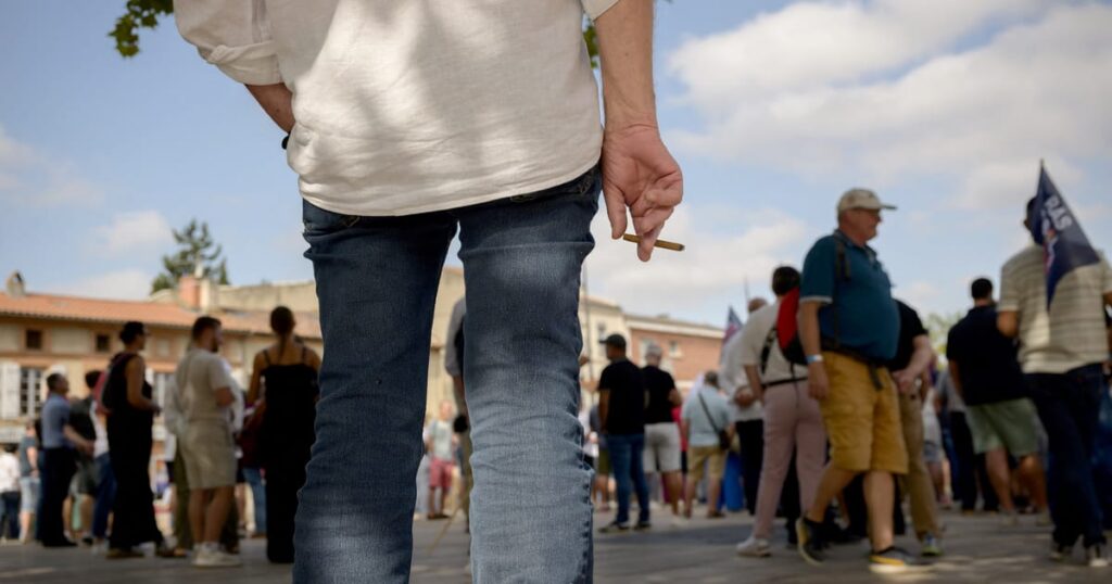 AI is helping gangs grow illicit tobacco networks, EU auditor warns – POLITICO