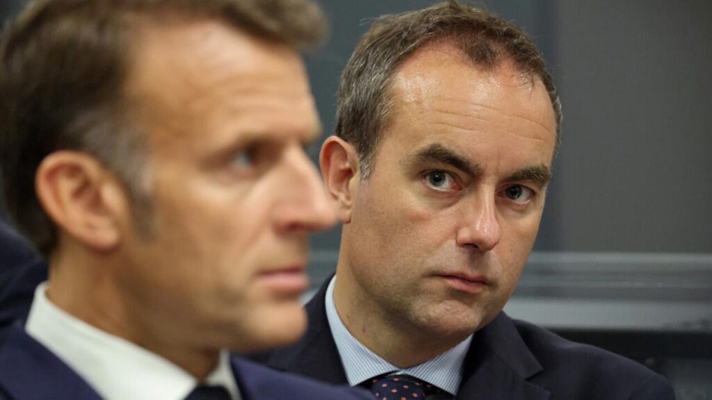 French PM vows to cut public spending by €54 billion to reduce deficit