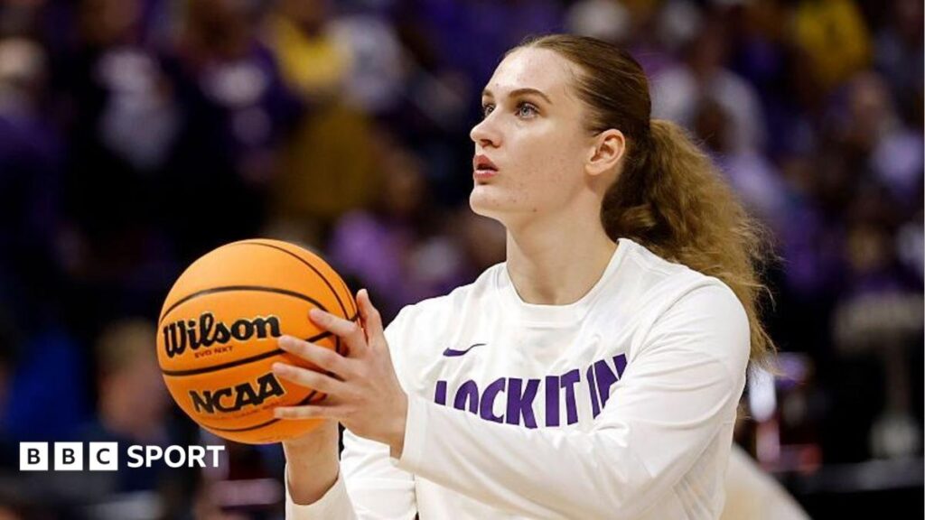 Kate Koval: Ukrainian quits LSU team after Russian Anna Minaeva joins