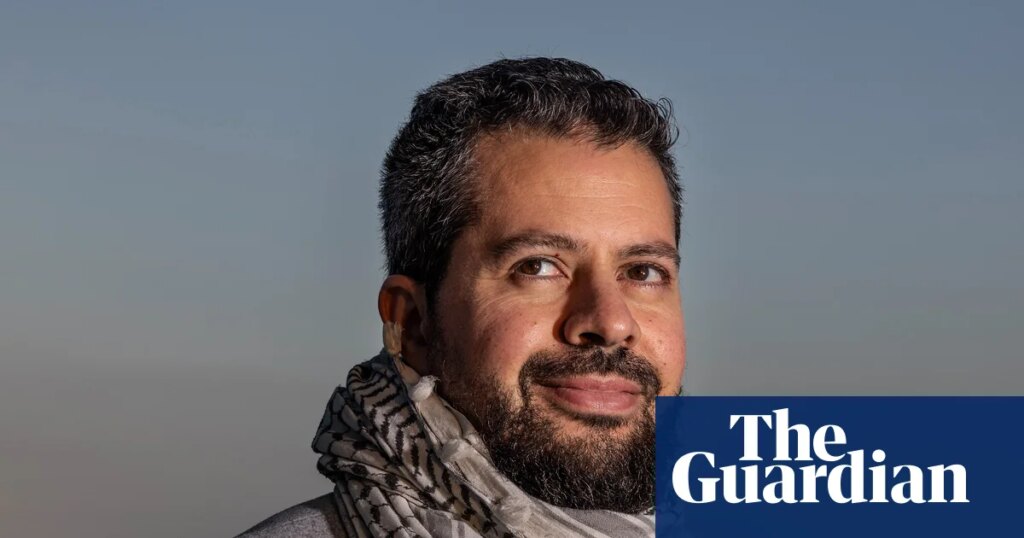 Palestinian careers adviser who was allegedly told to stop wearing keffiyeh at Sydney school sues for racial discrimination | New South Wales