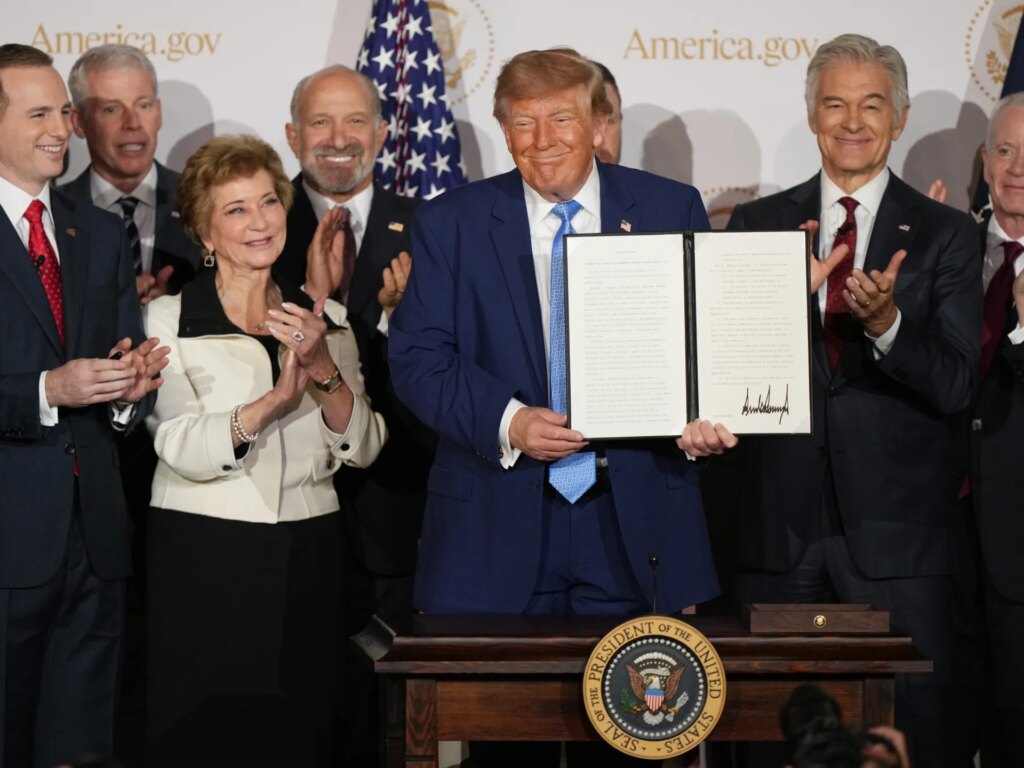 Trump unveils new site to simplify access to government services | Politics News