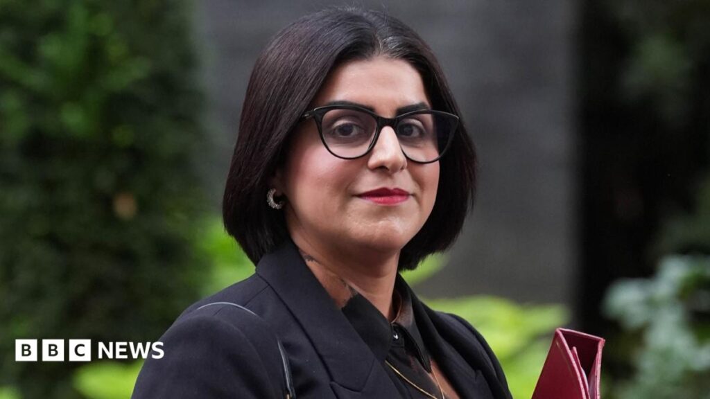 Unions urge ministers to soften planned changes to immigration rules