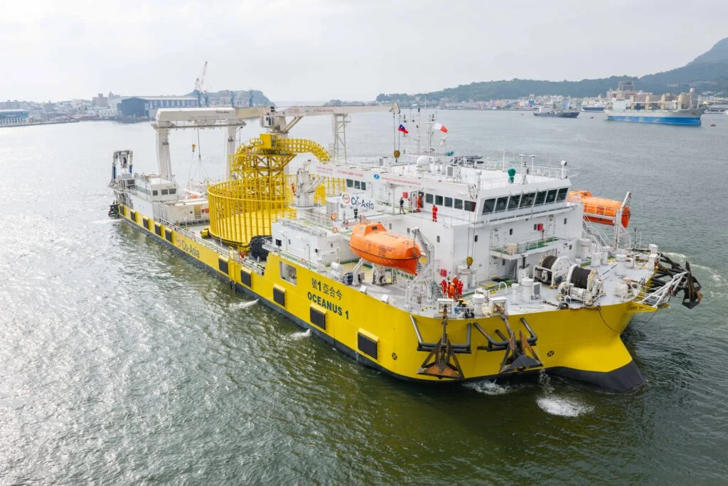 Vietnam-made cable layer enters into service in Taiwan