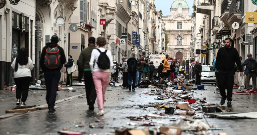 After looting spree, France tells online resellers to crack down on traffic of stolen goods – POLITICO