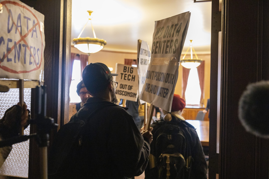 As data centers remain potent political issue, David Crowley offers plan to regulate artificial intelligence in Wisconsin