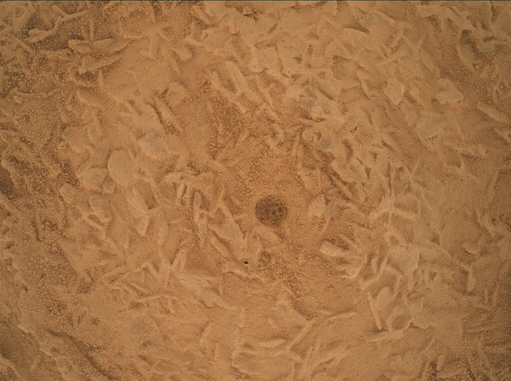 Curiosity Blog, Sols 5016–5021: Fantastic Minerals and How To Detect Them