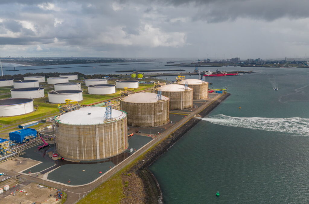 Dutch LNG terminal capacity rises to 20 billion cubic meters with 4th tank