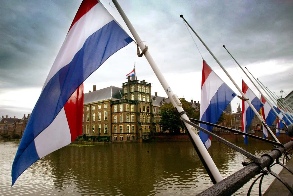 Dutch tax authorities cancel Microsoft 365 cloud rollout – and turn toward open source