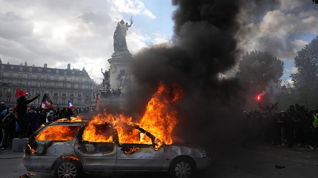 French Senate backs bill making protesters pay up to €10,000 for unrest damage
