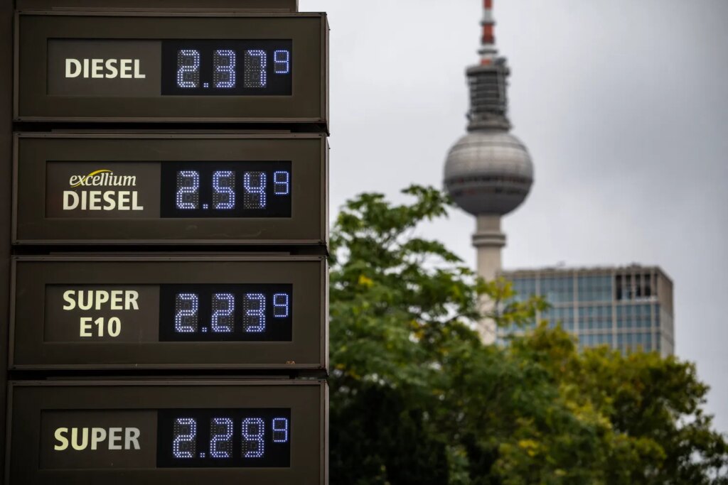 G-7 Agrees to Release Emergency Diesel Stockpiles to Rein in High Fuel Costs