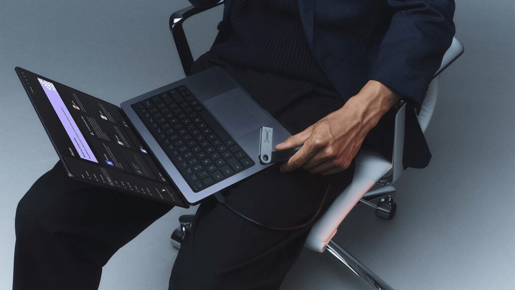 Ledger Warns Buyers Not To Set Up Wallets From Reseller