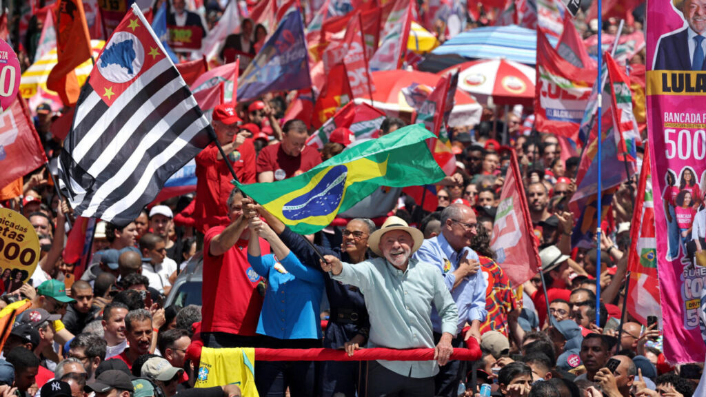 Lula and Bolsonaro make final push for votes ahead of Brazil’s knife-edge election