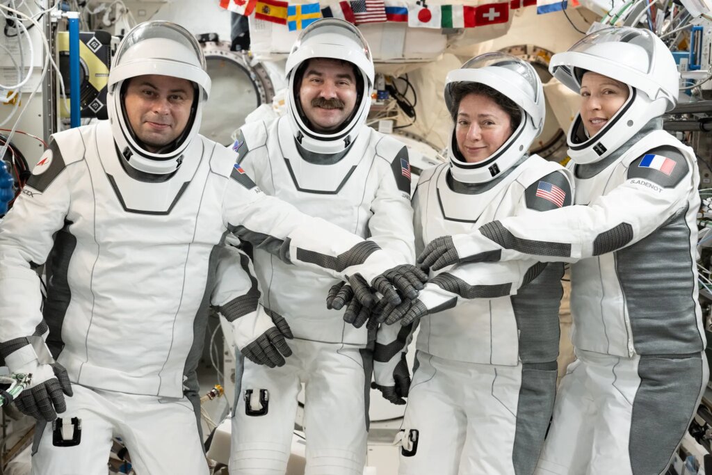 NASA to Stream SpaceX Crew-12 Return, Splashdown Live