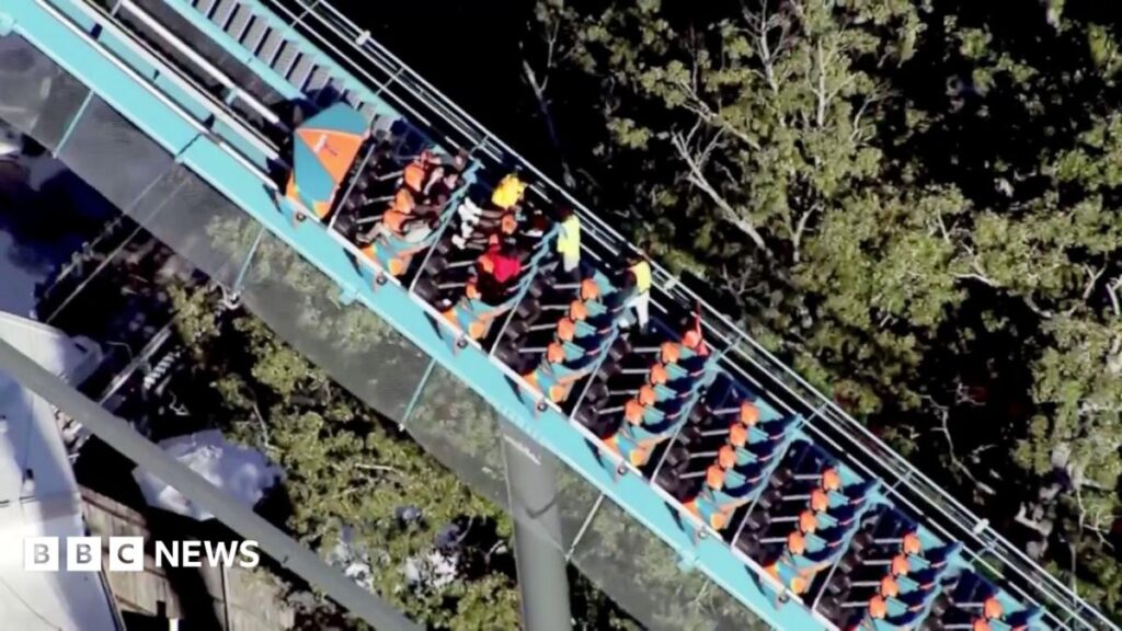 One dead, several others hurt on Six Flags rollercoaster in Georgia