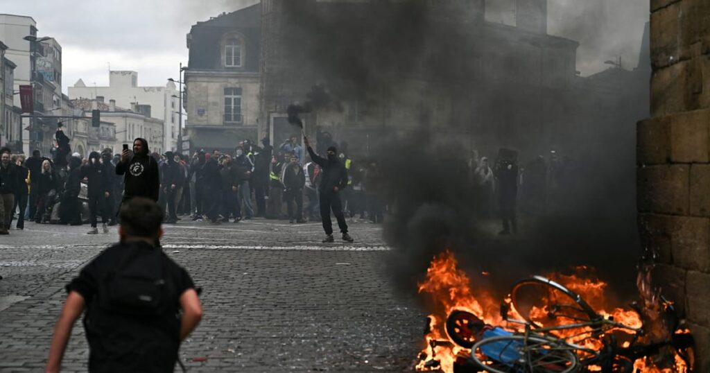 Police, protesters clash ahead of mass demonstrations in France – POLITICO
