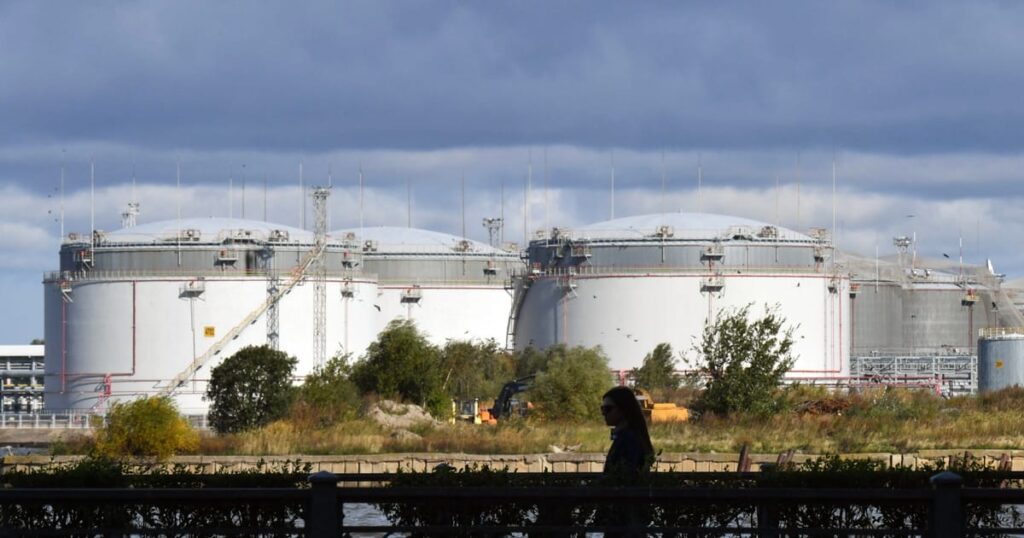 Russian oil refinery suffers major drone attack – POLITICO