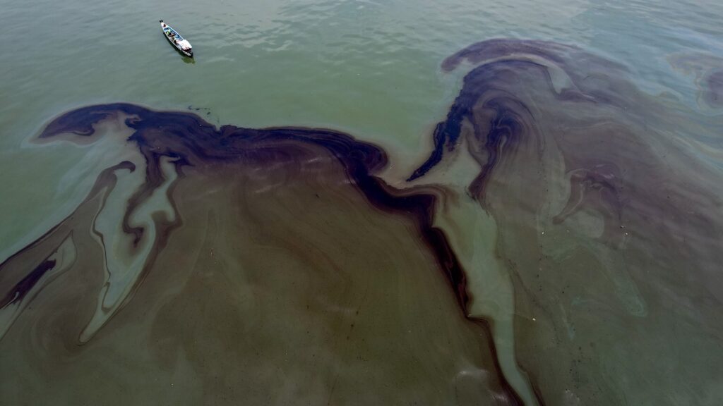 Satellite data reveal massive scale of routine oil pollution in oceans. See the map