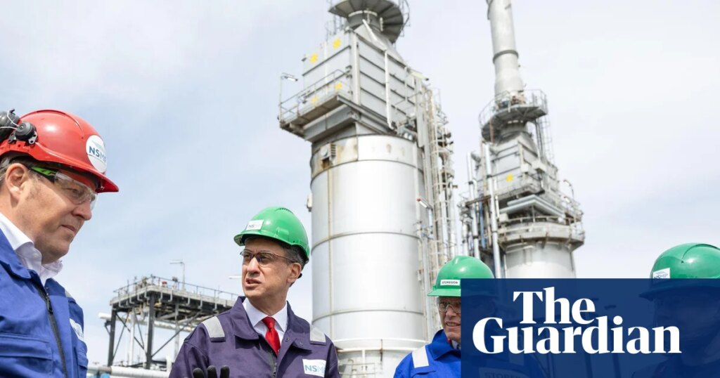 UK spending on ‘fairytale’ carbon capture tech is a national embarrassment, chancellor told | Carbon capture and storage (CCS)